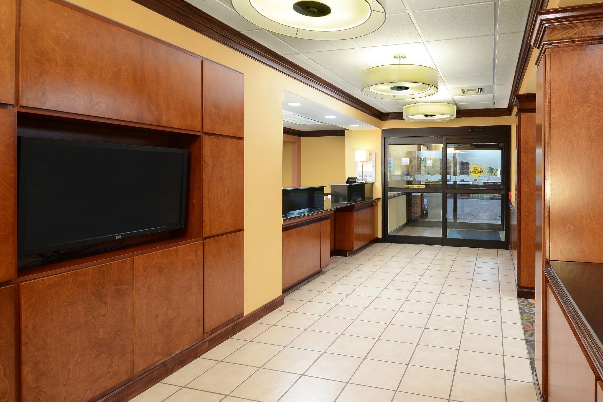 Holiday Inn Express Richmond I-64 Short Pump Area By Ihg Innsbrook Buitenkant foto